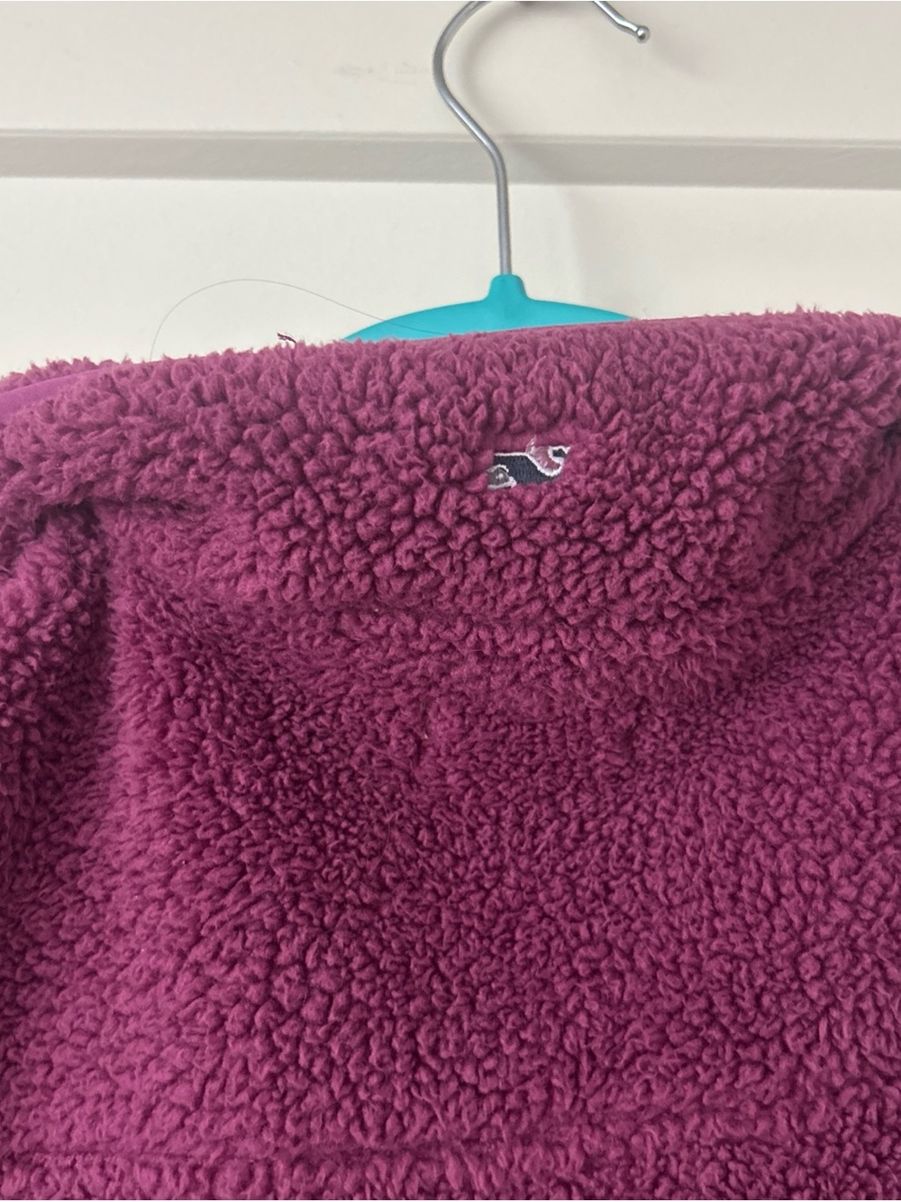 💜 Vineyard Vines Berry Fleece Sweater - Picture 4 of 10